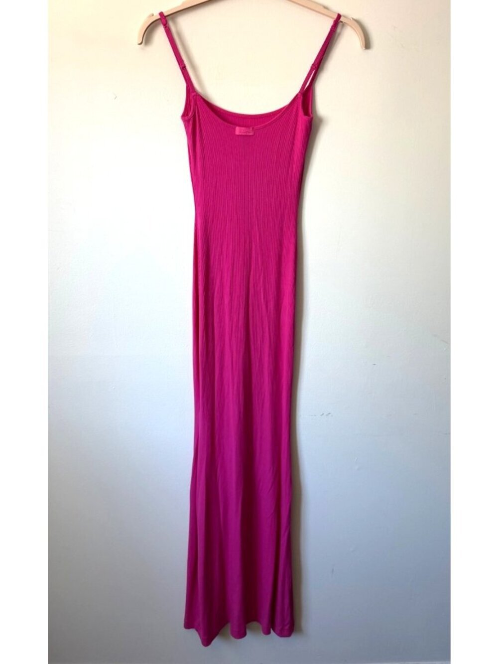 NWT SKIMS Soft Lounge Slip Dress In Hot Pink Small - Picture 4 of 8